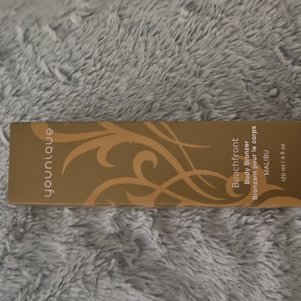 Younique Beachfront Bronzer MALIBU